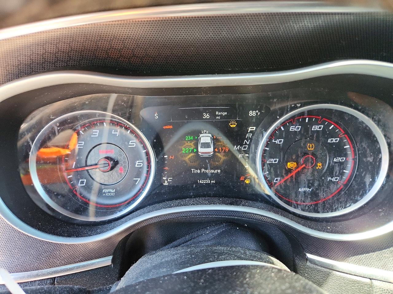 Dodge Charger Sxt