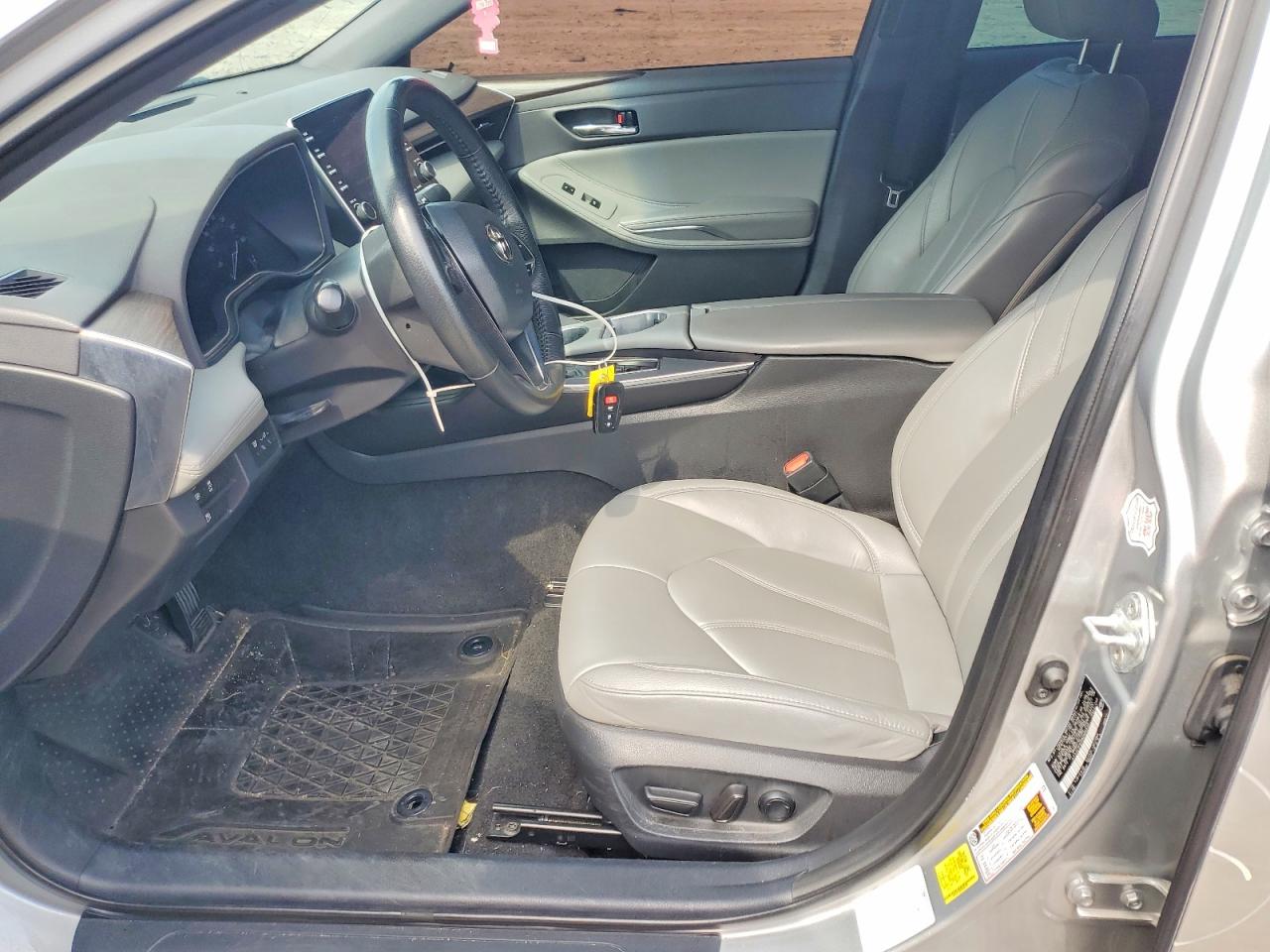 Toyota Avalon Xle