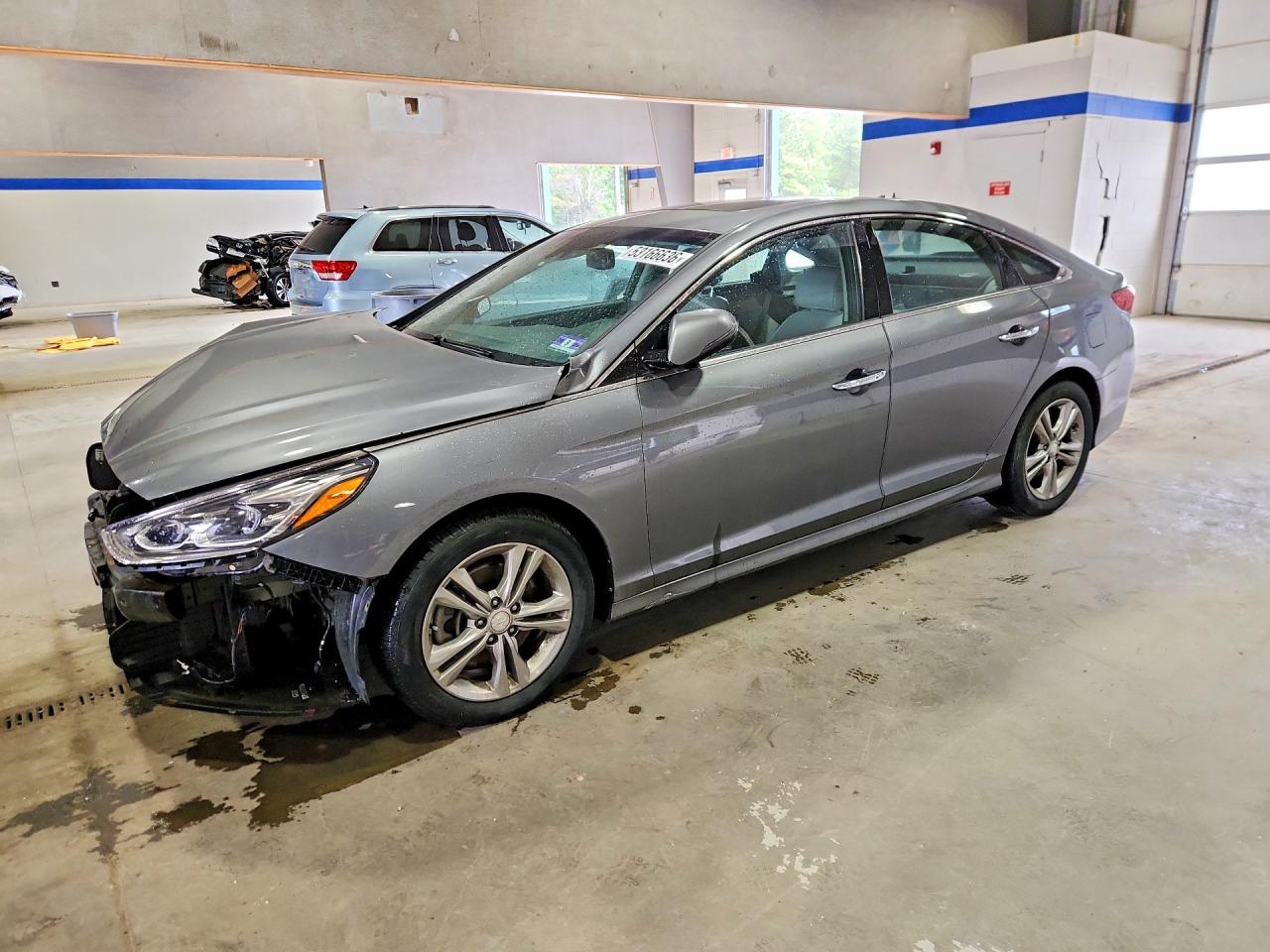 Salvage Hyundai SONATA Image