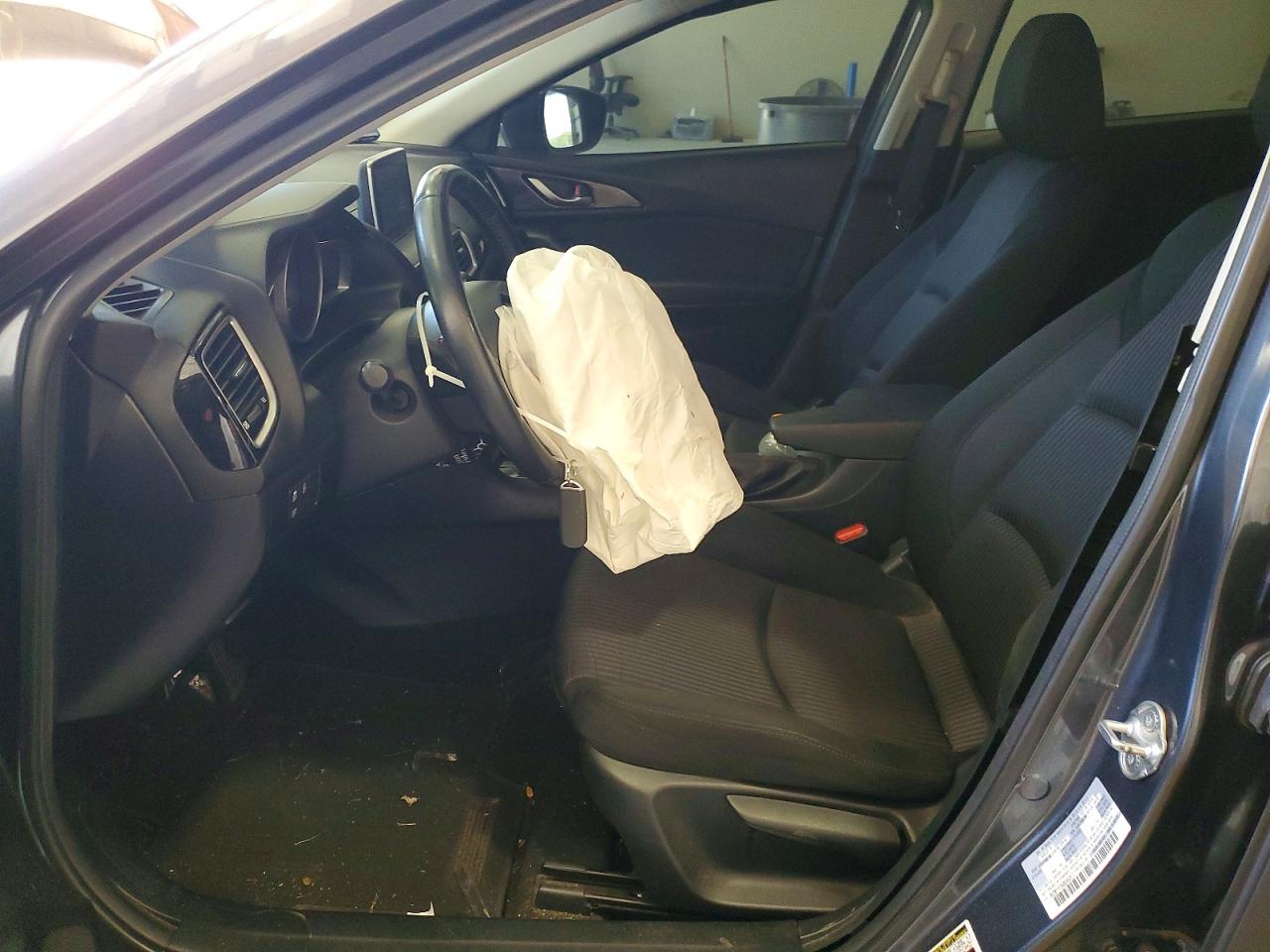 Mazda 3 Touring