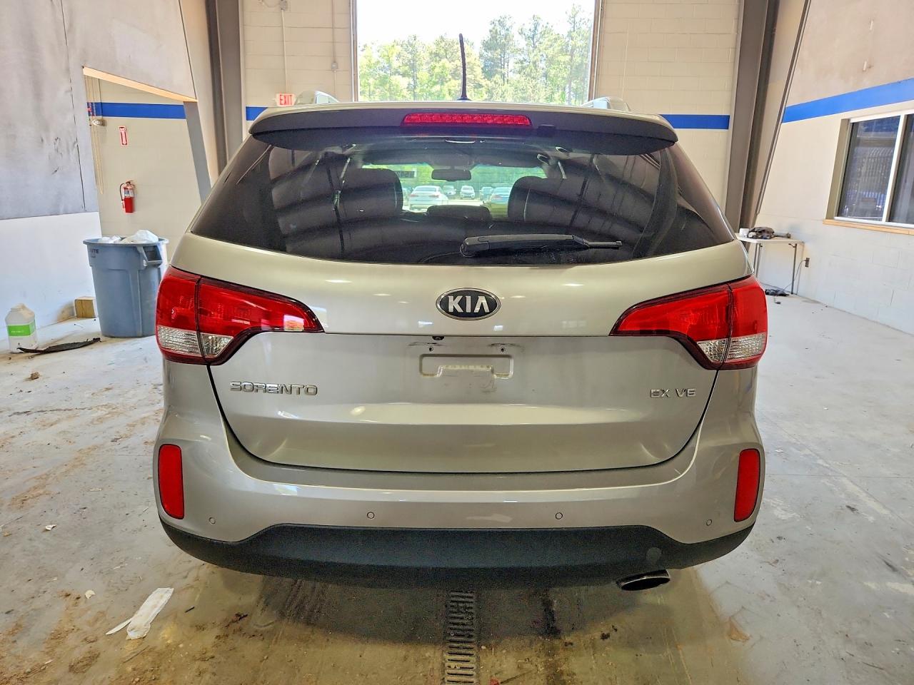 Kia Borrego