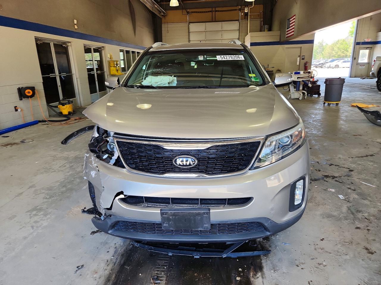 Kia Borrego
