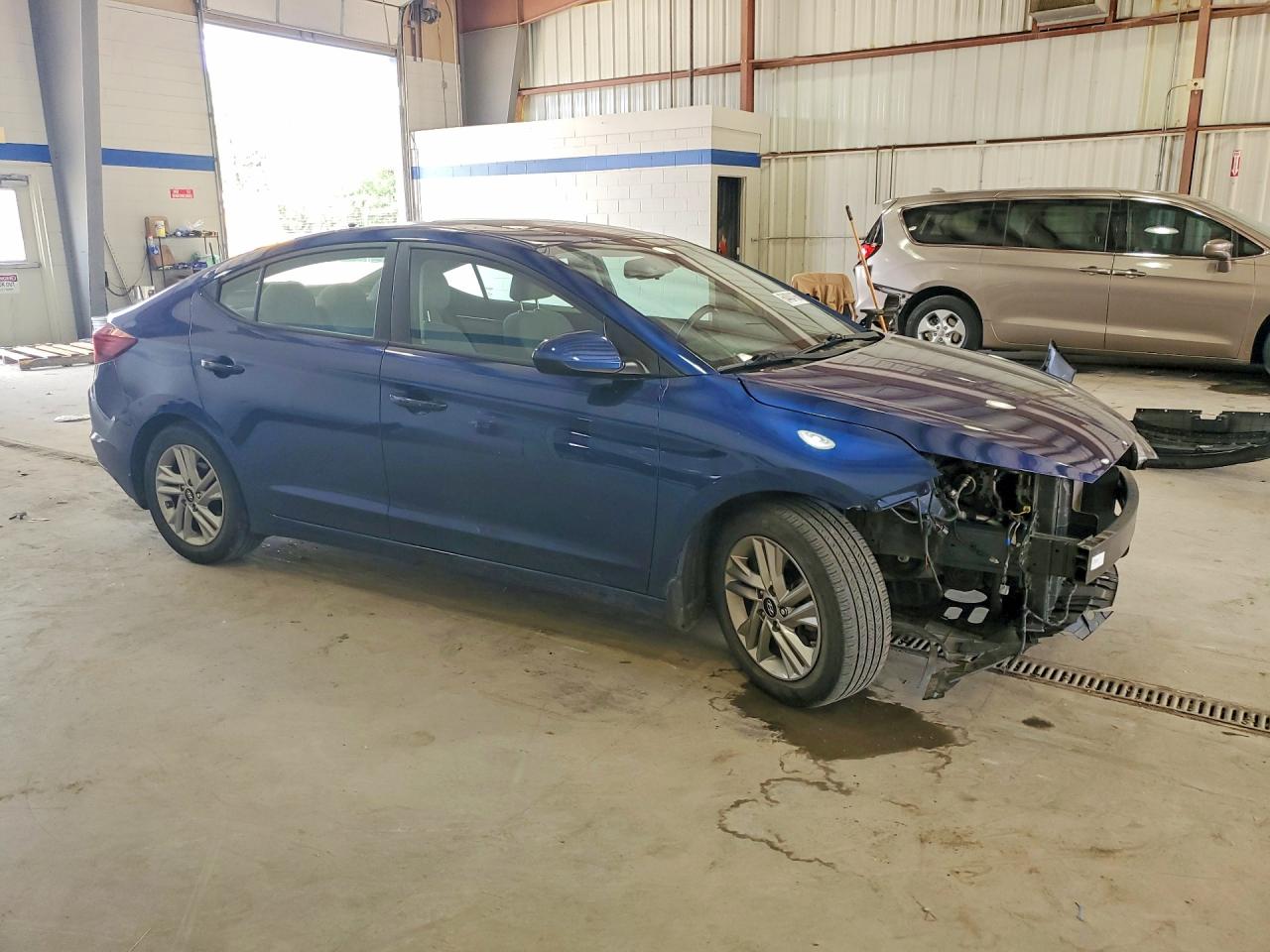 Hyundai ELANTRA Value Edition