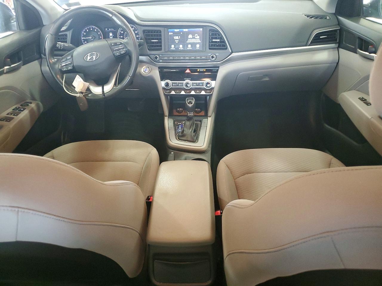 Hyundai ELANTRA Value Edition