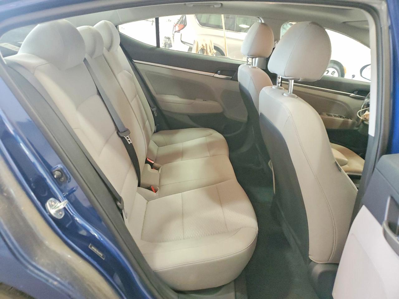 Hyundai ELANTRA Value Edition