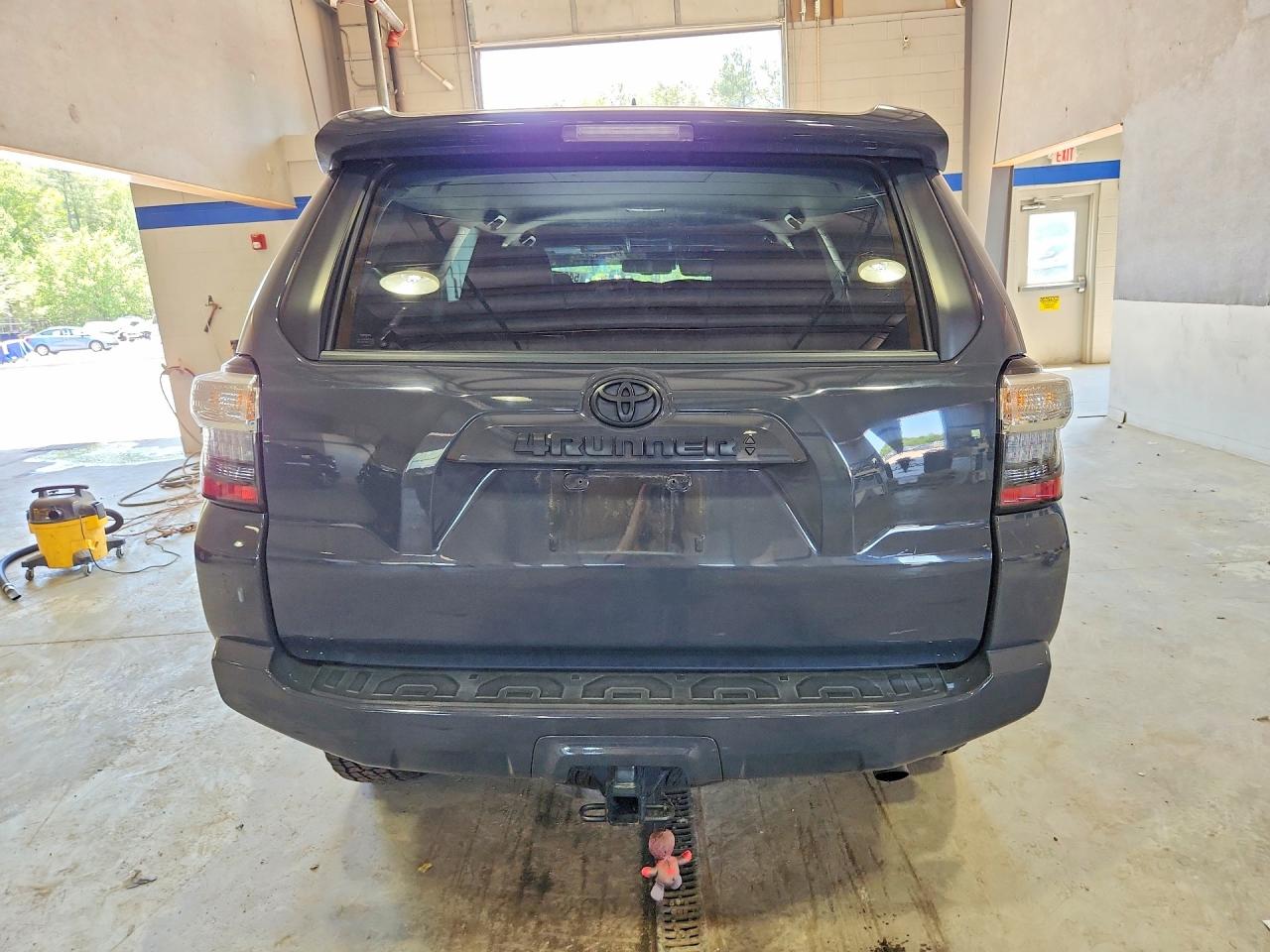 Toyota 4Runner Sr5