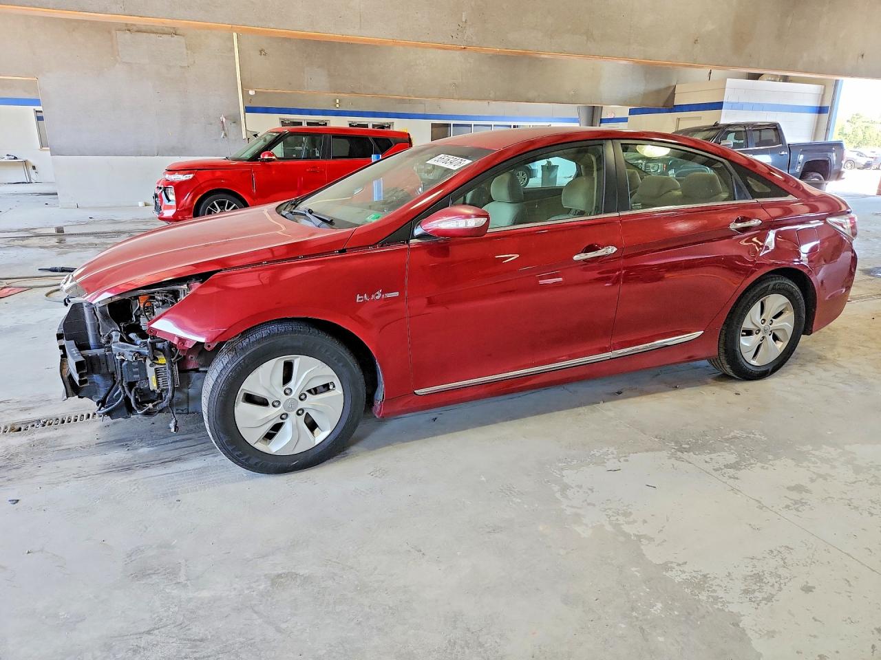 Salvage Hyundai SONATA Image
