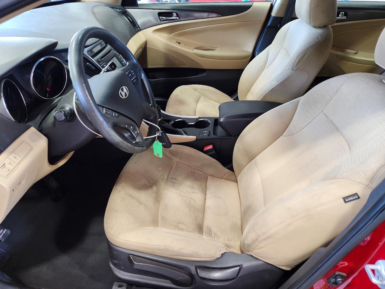 Hyundai SONATA Base