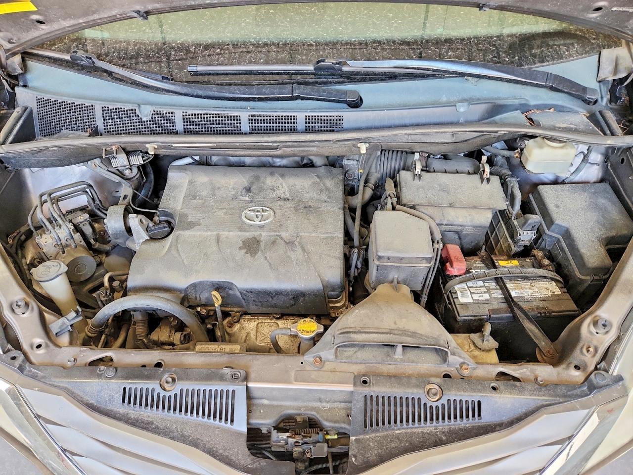 Toyota Sienna Xle 8-passenger