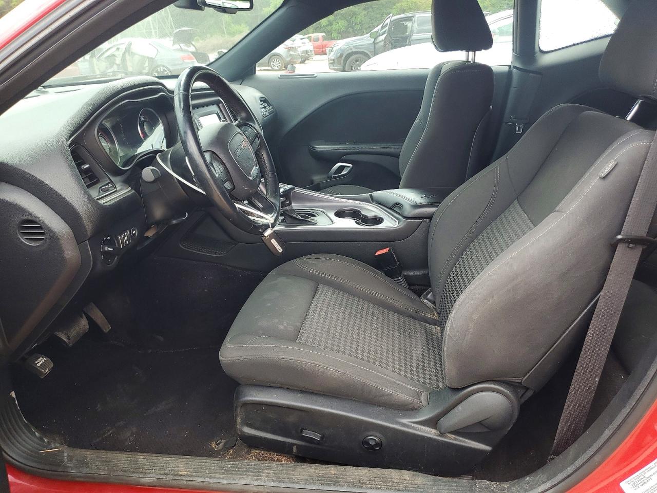 Dodge Challenger Sxt