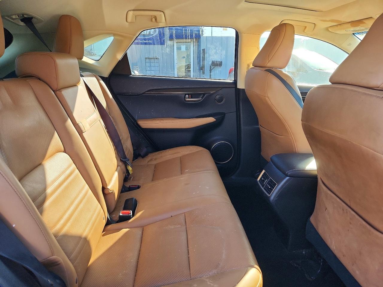Lexus NX Base