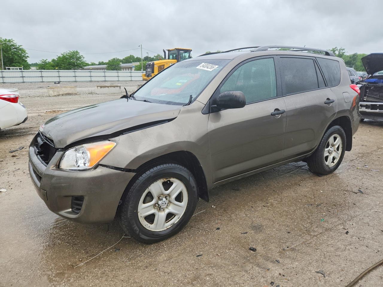 Salvage Toyota RAV4 Image