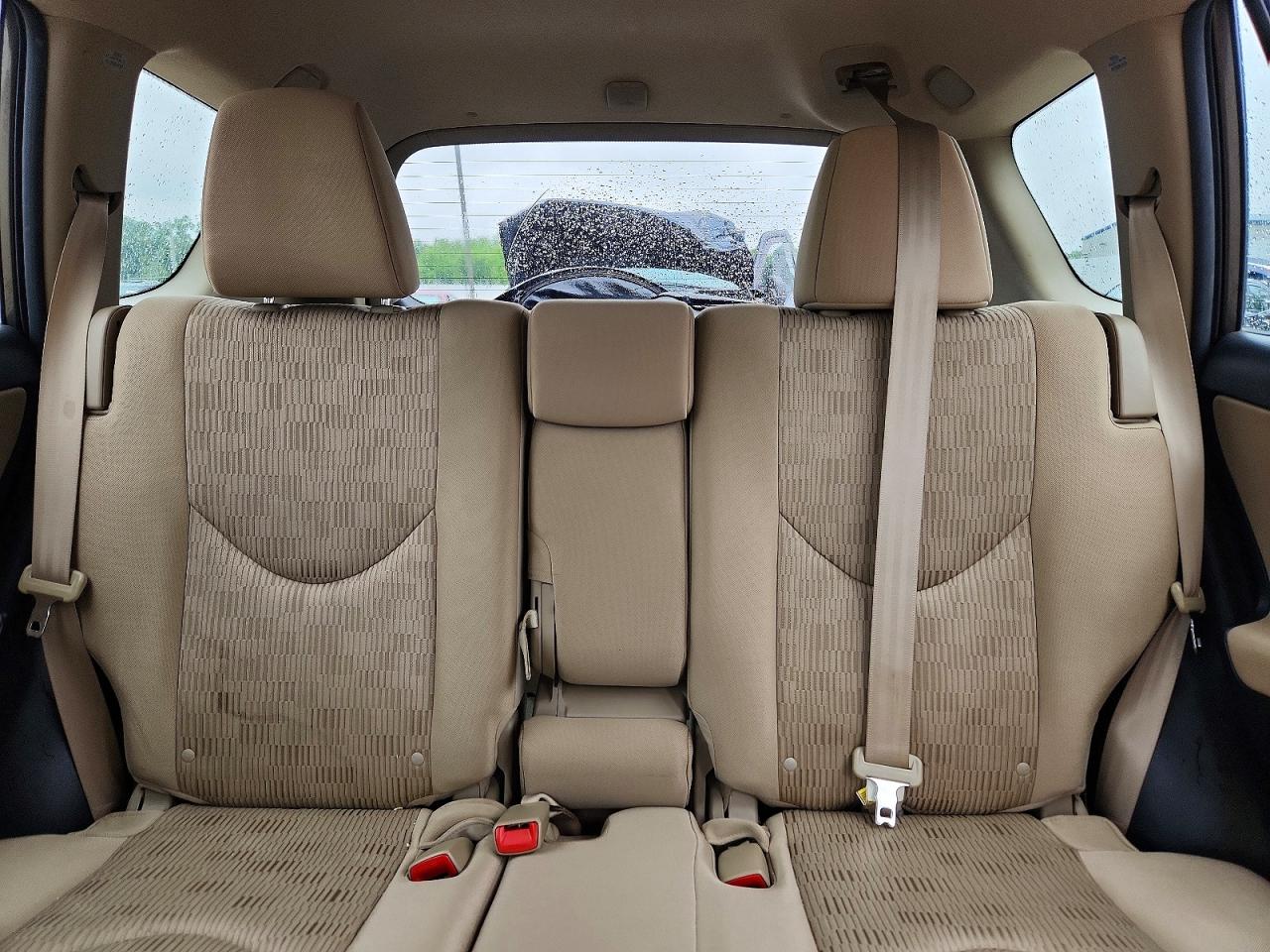 Toyota RAV4 Base