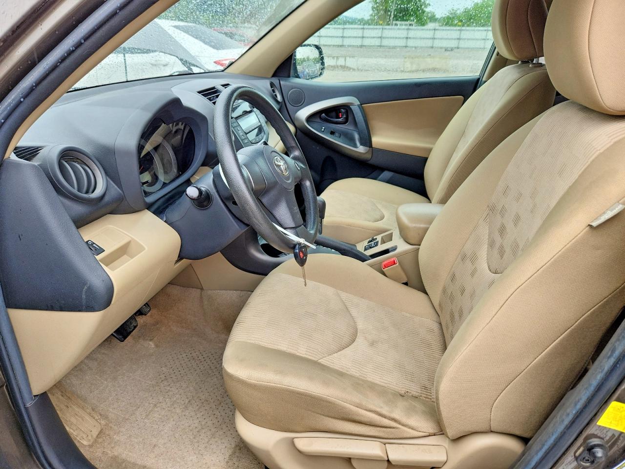 Toyota RAV4 Base