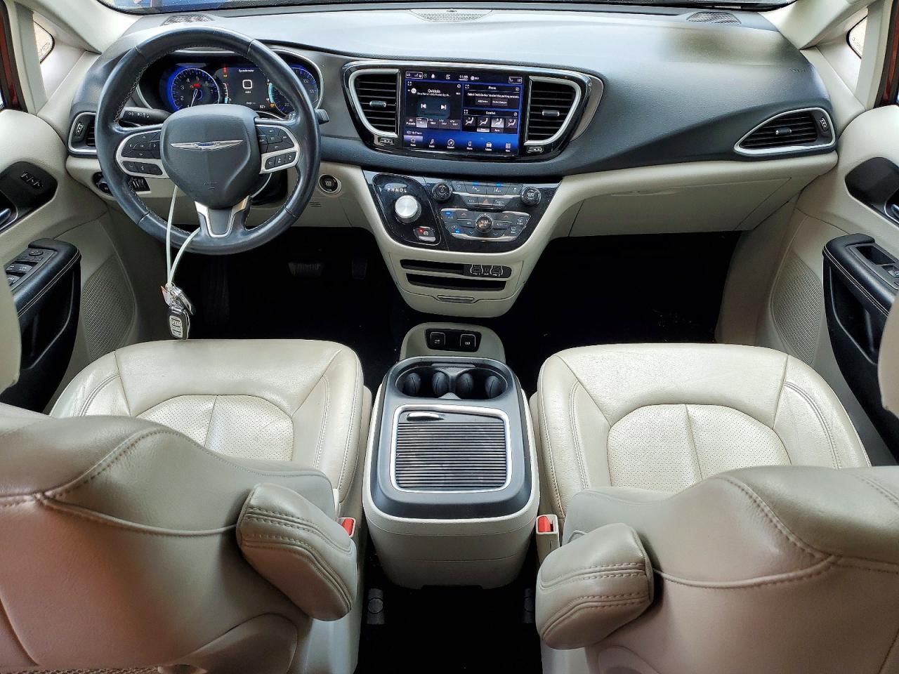 Chrysler Pacifica Touring L