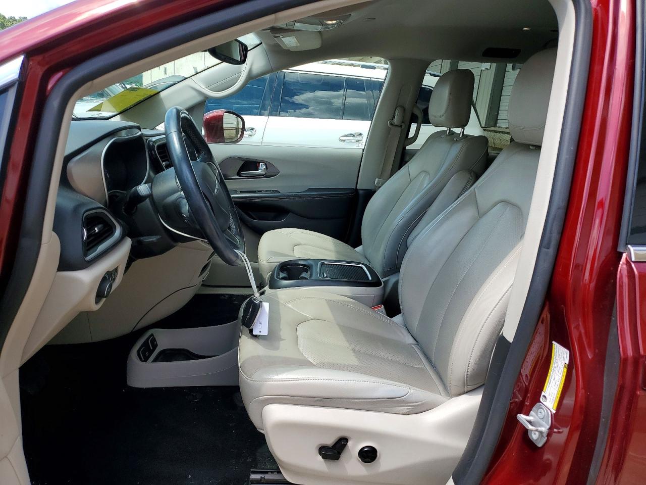 Chrysler Pacifica Touring L