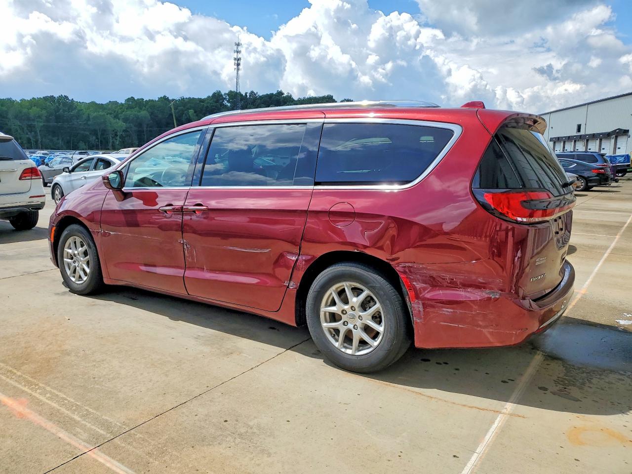 Chrysler Pacifica Touring L