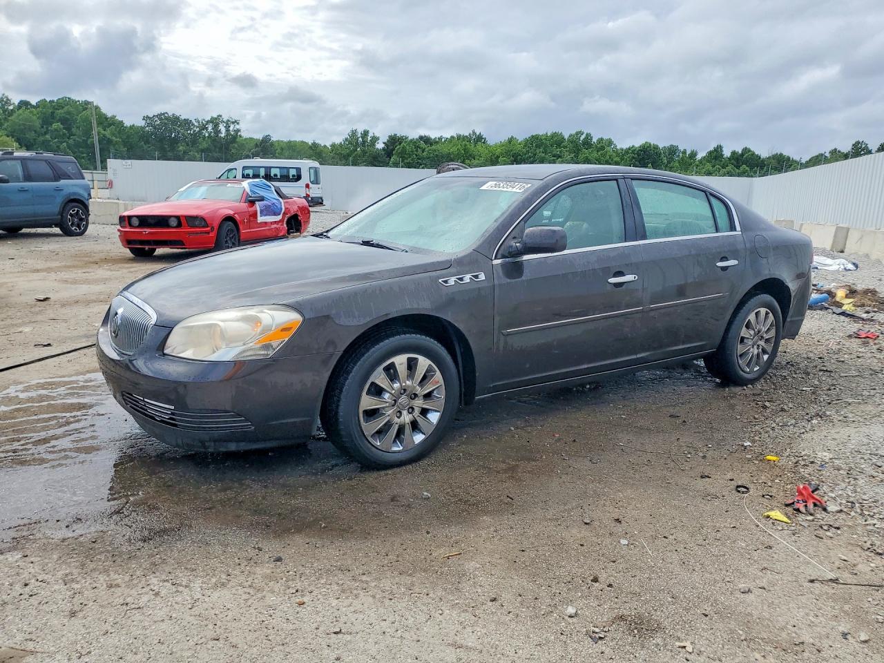 Salvage Buick Lucerne Image