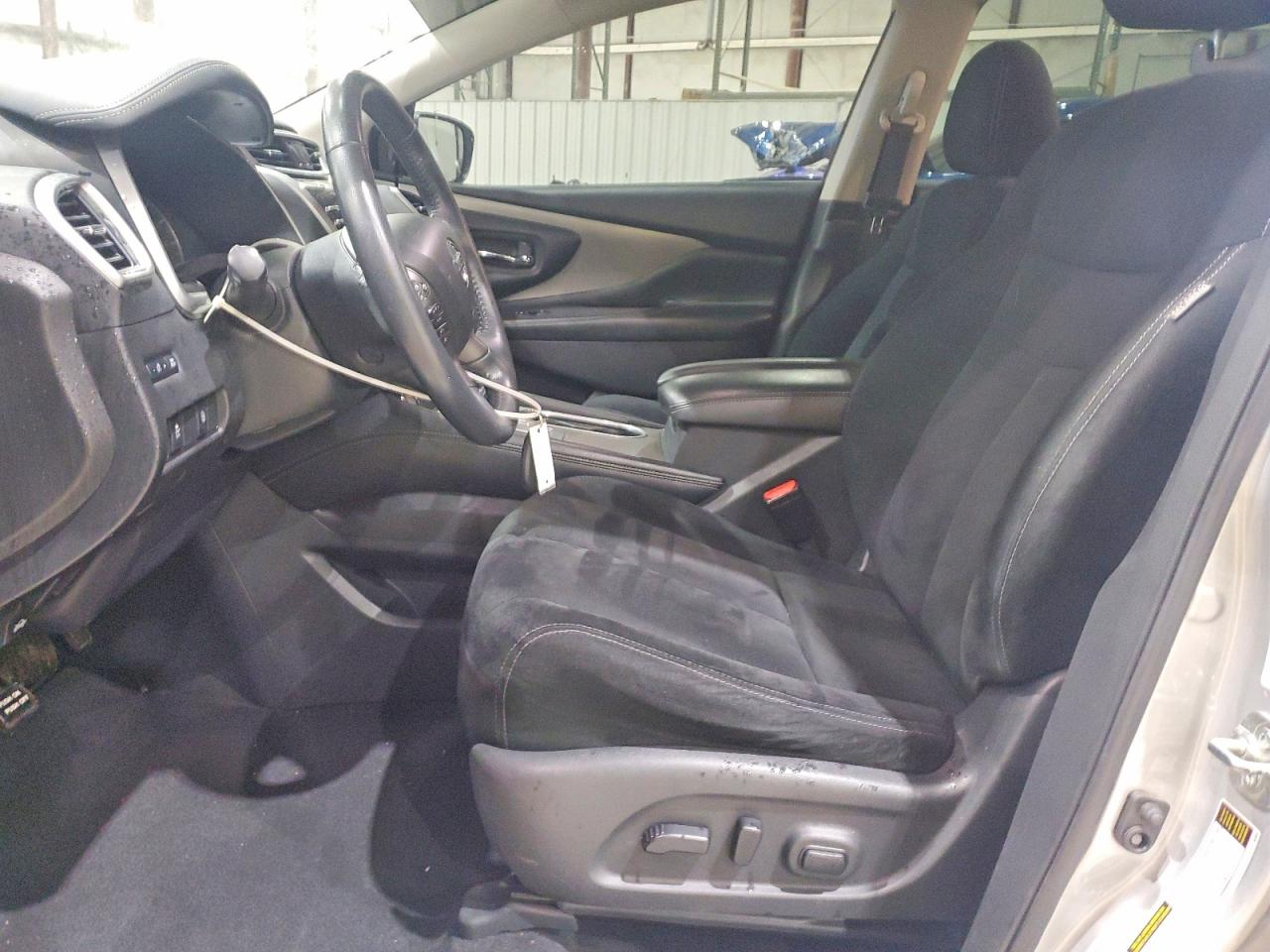 Nissan Murano Sv