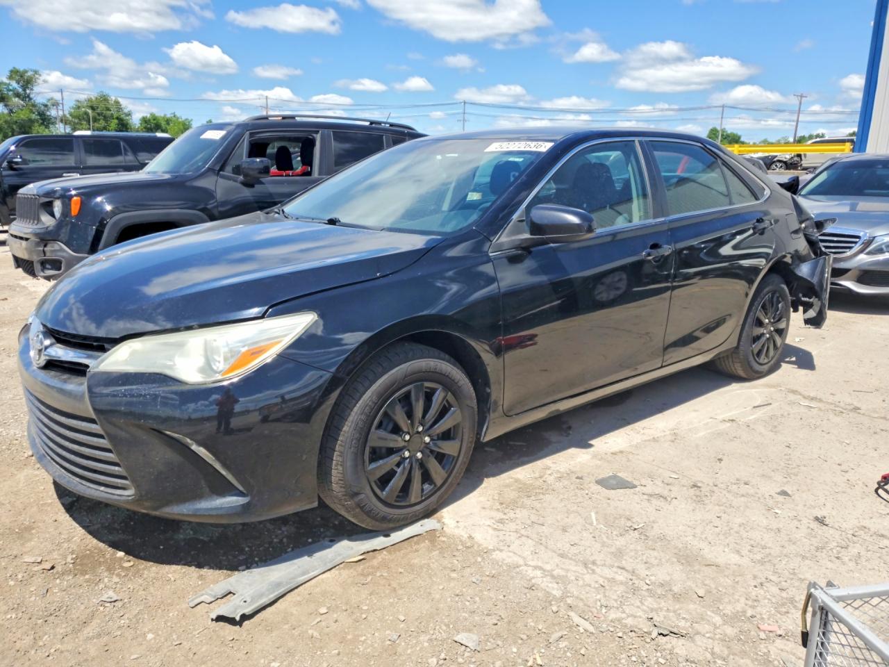 Salvage Toyota Camry Image