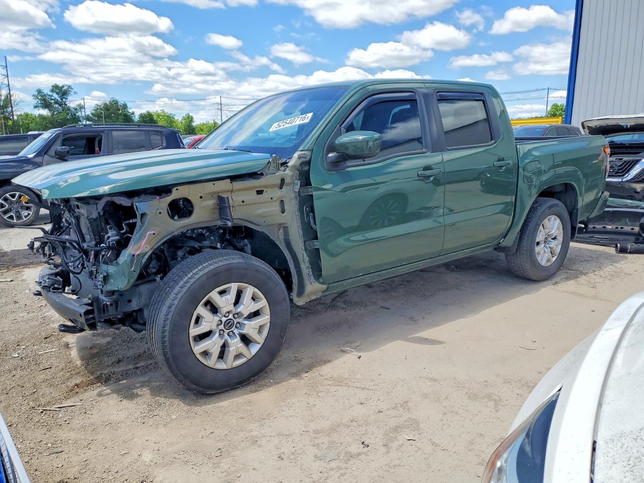 Salvage Nissan Frontier Image