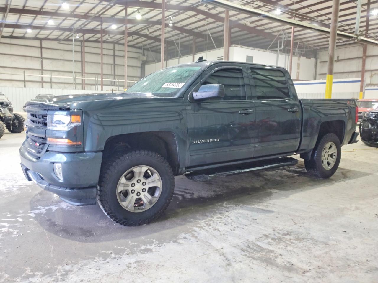 Salvage Chevrolet Silverado Image