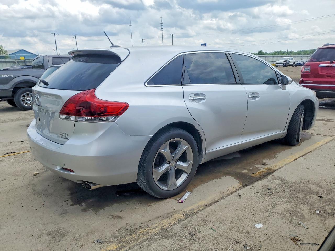 Toyota Venza Xle