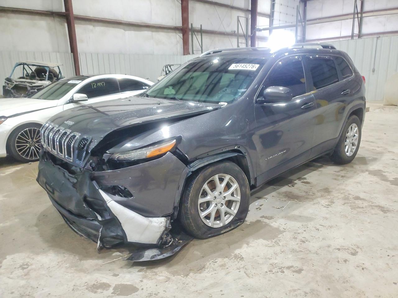 Salvage Jeep Cherokee Image