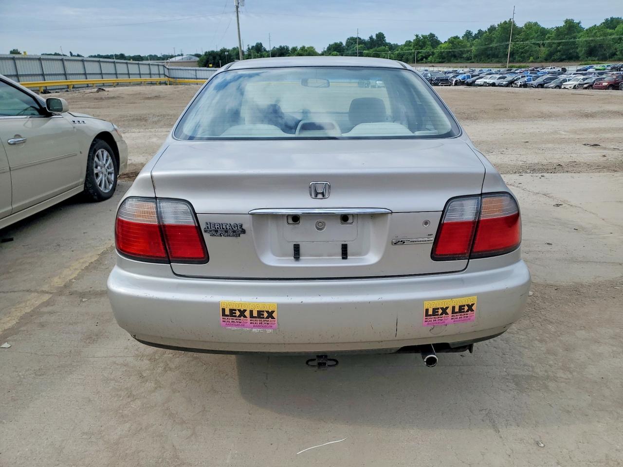 Honda Accord Dx 25th Anniversary
