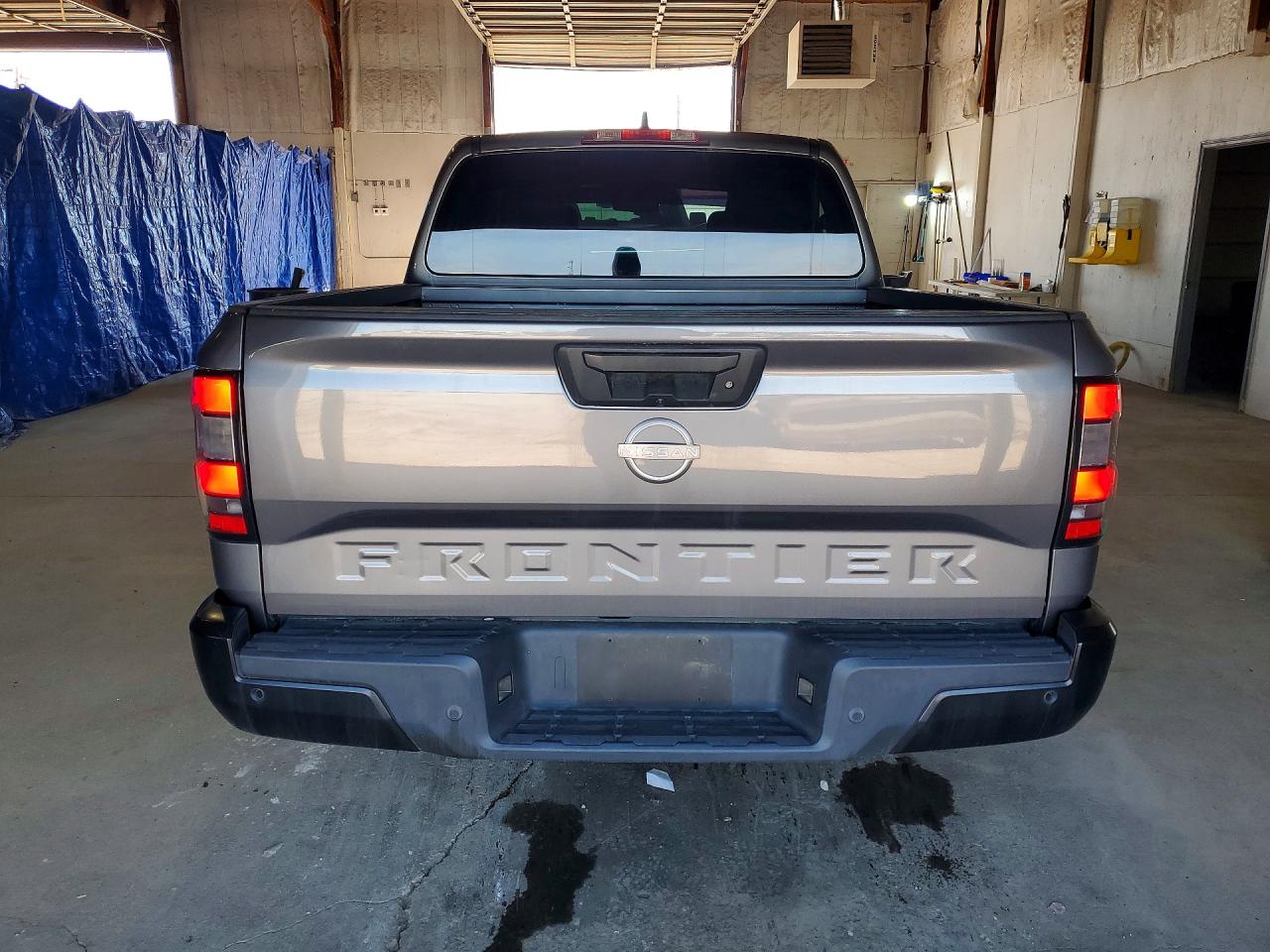 Nissan Frontier S