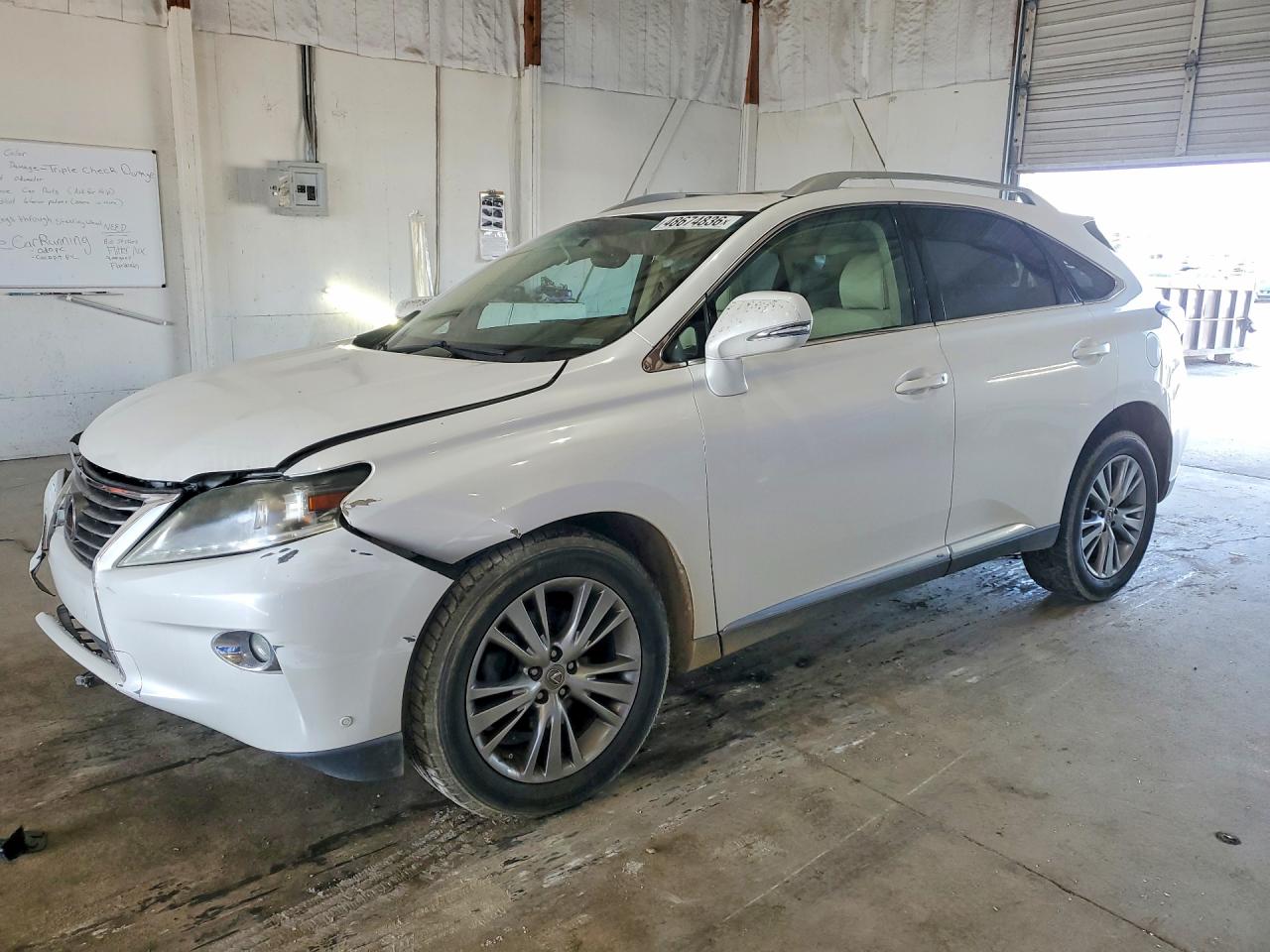 Salvage Lexus RX Image