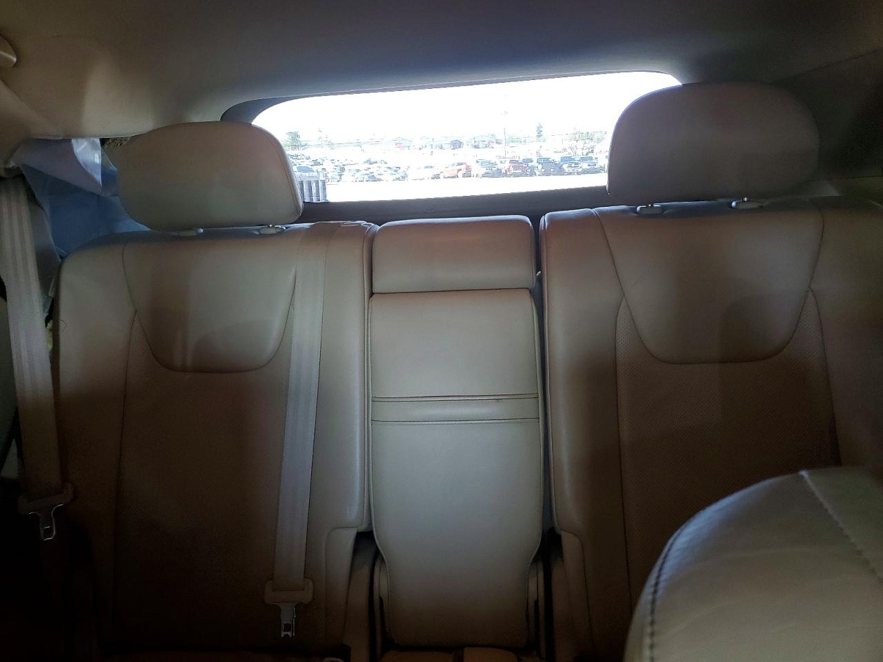Lexus RX Base