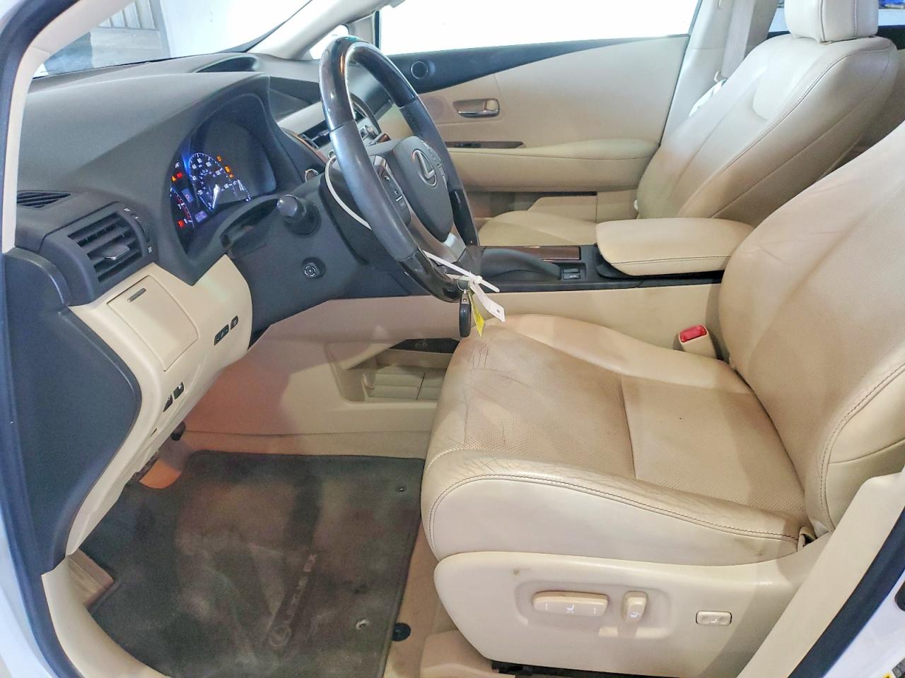 Lexus RX Base