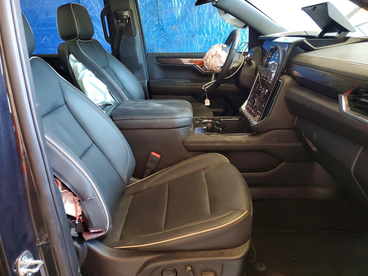 GMC Yukon Elevation