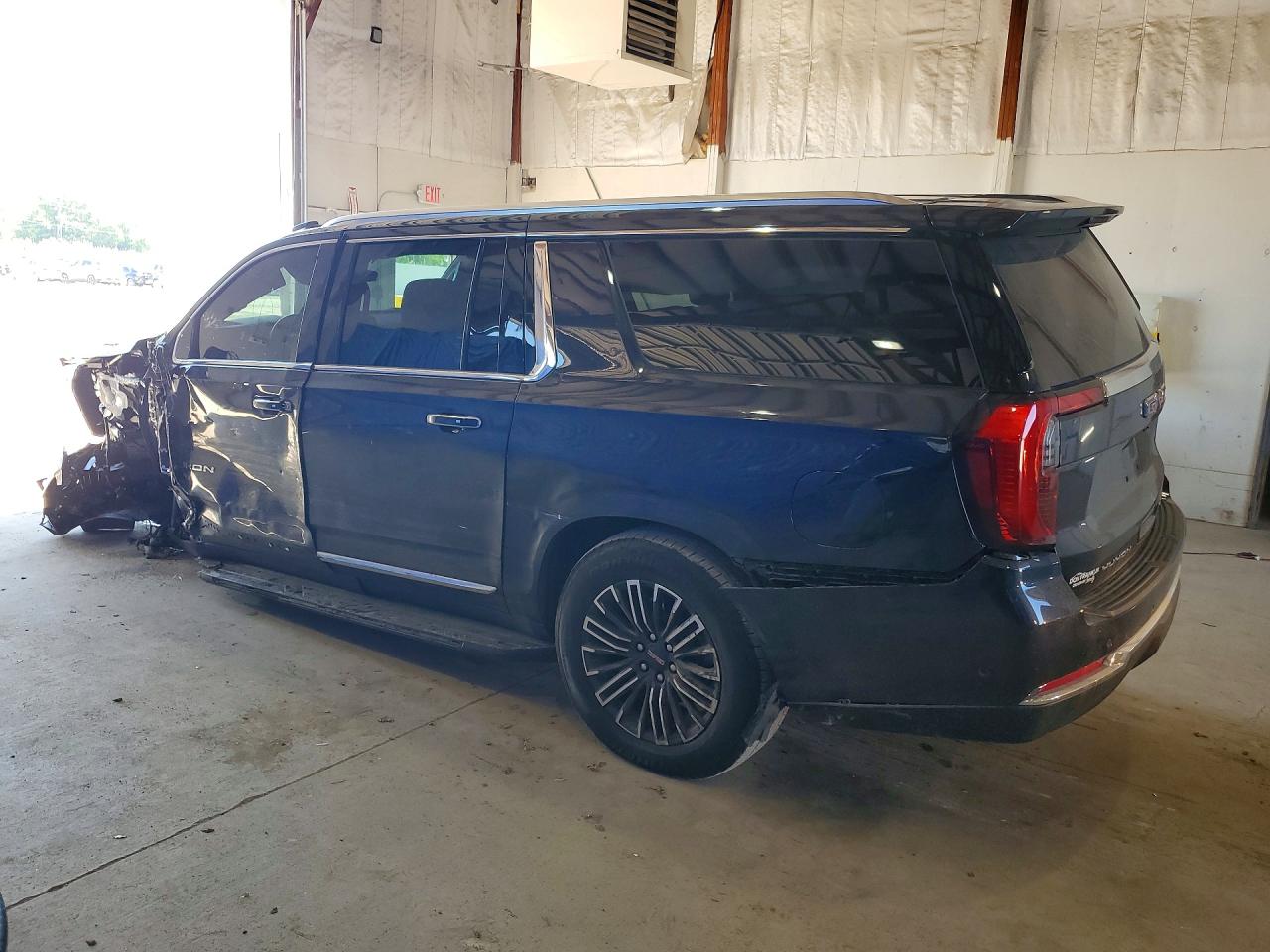 GMC Yukon Elevation