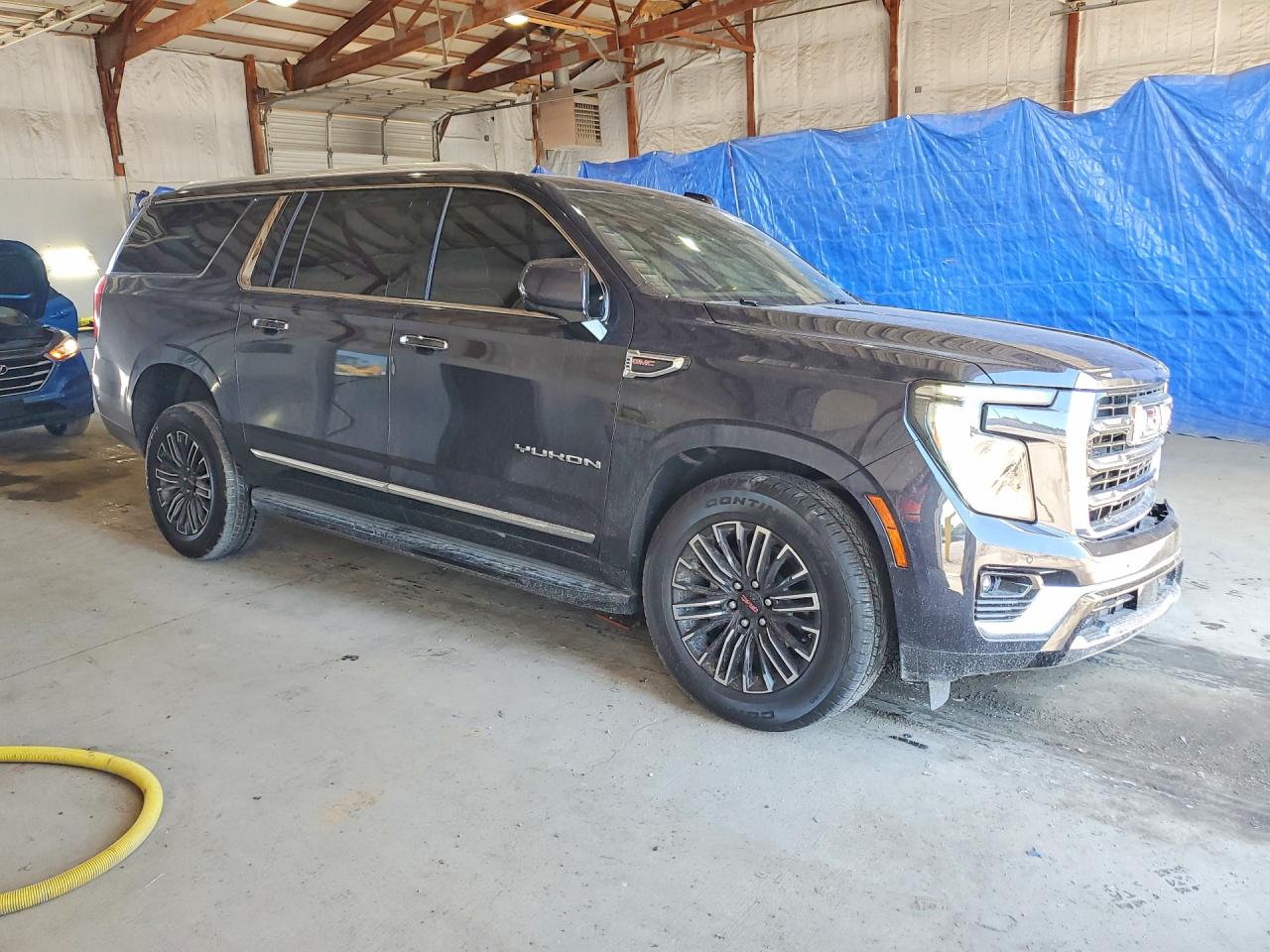GMC Yukon Elevation
