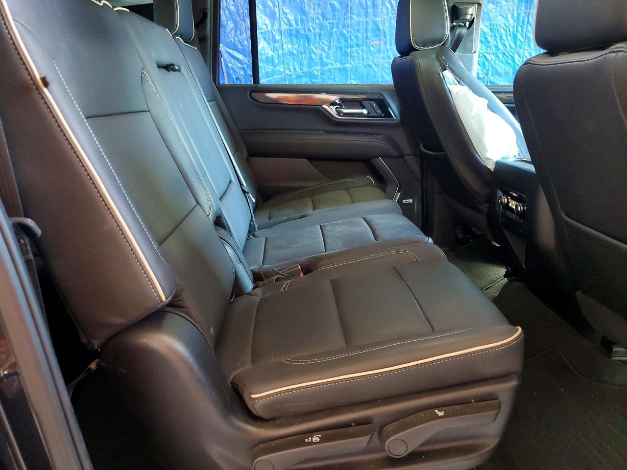 GMC Yukon Elevation