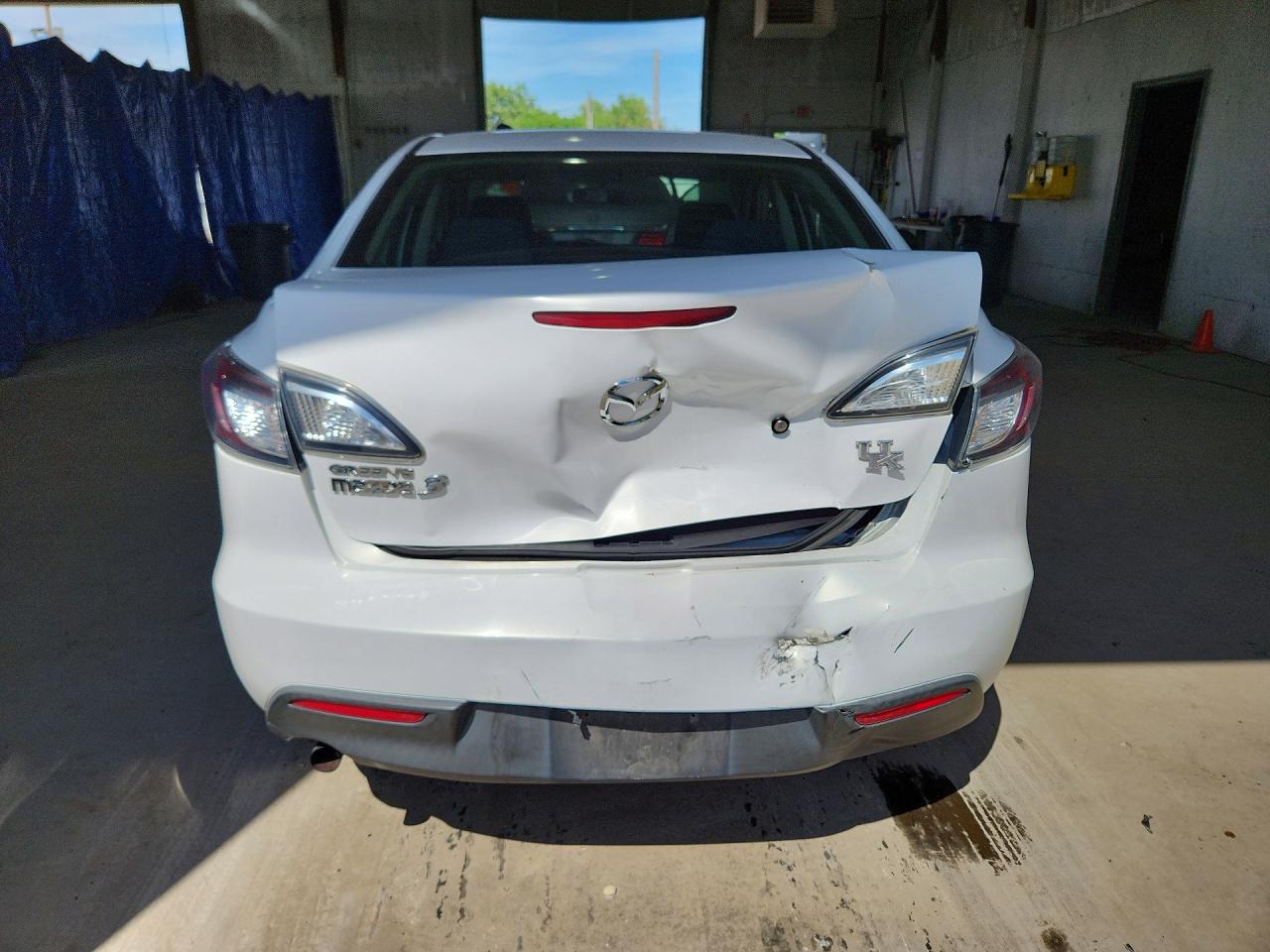 Mazda 3 I