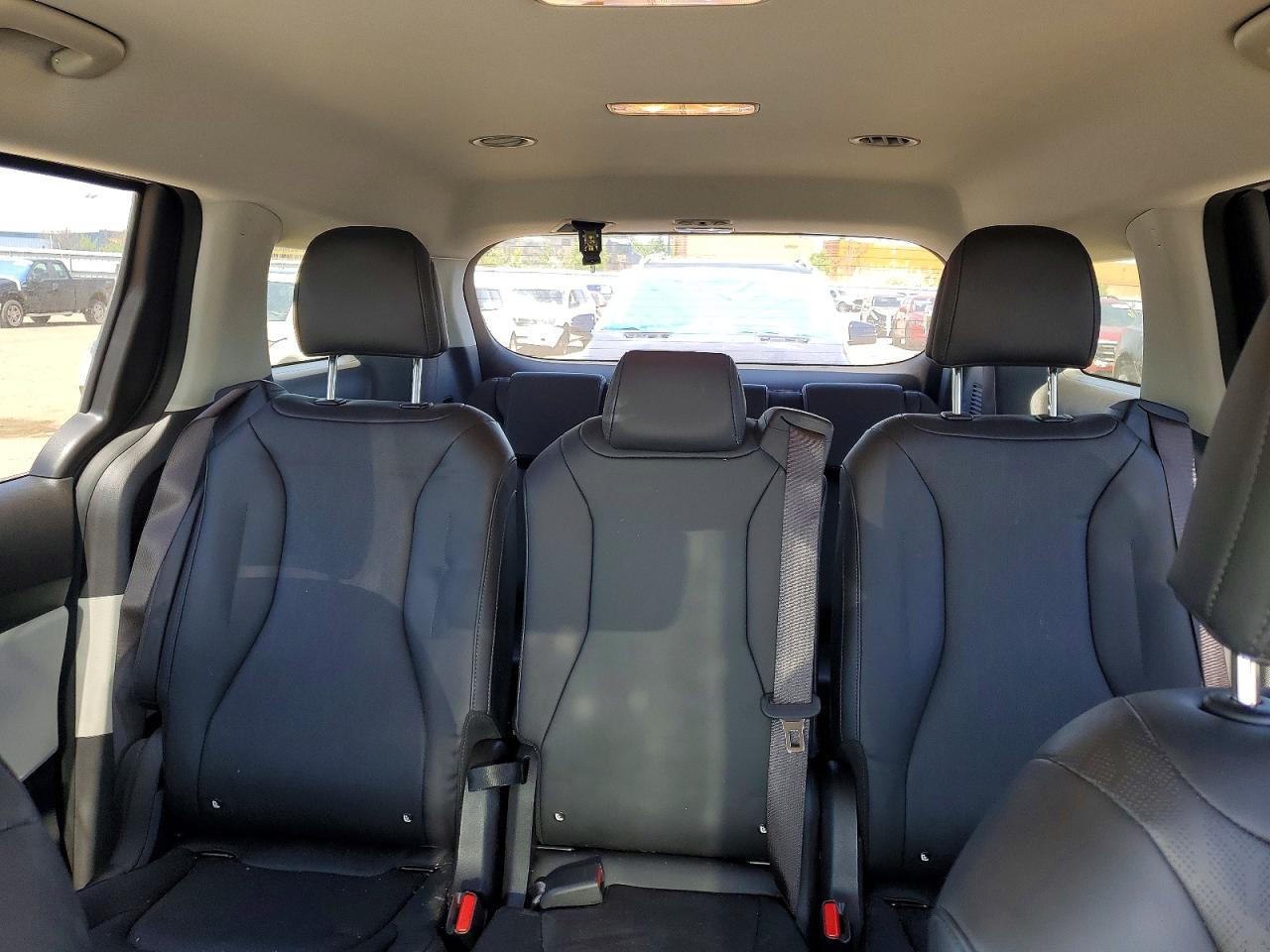 Kia Carnival Lx