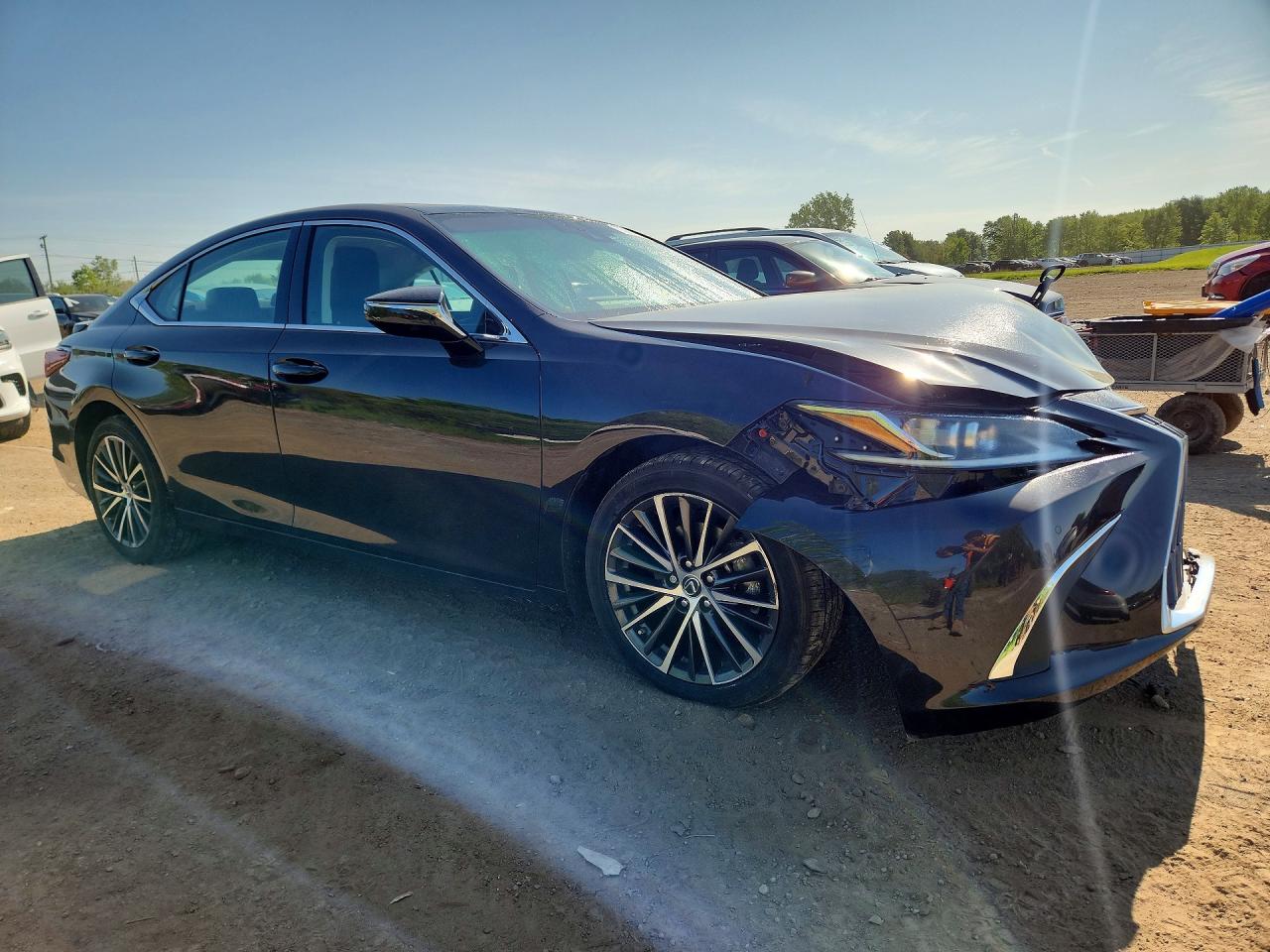 Lexus Es Base