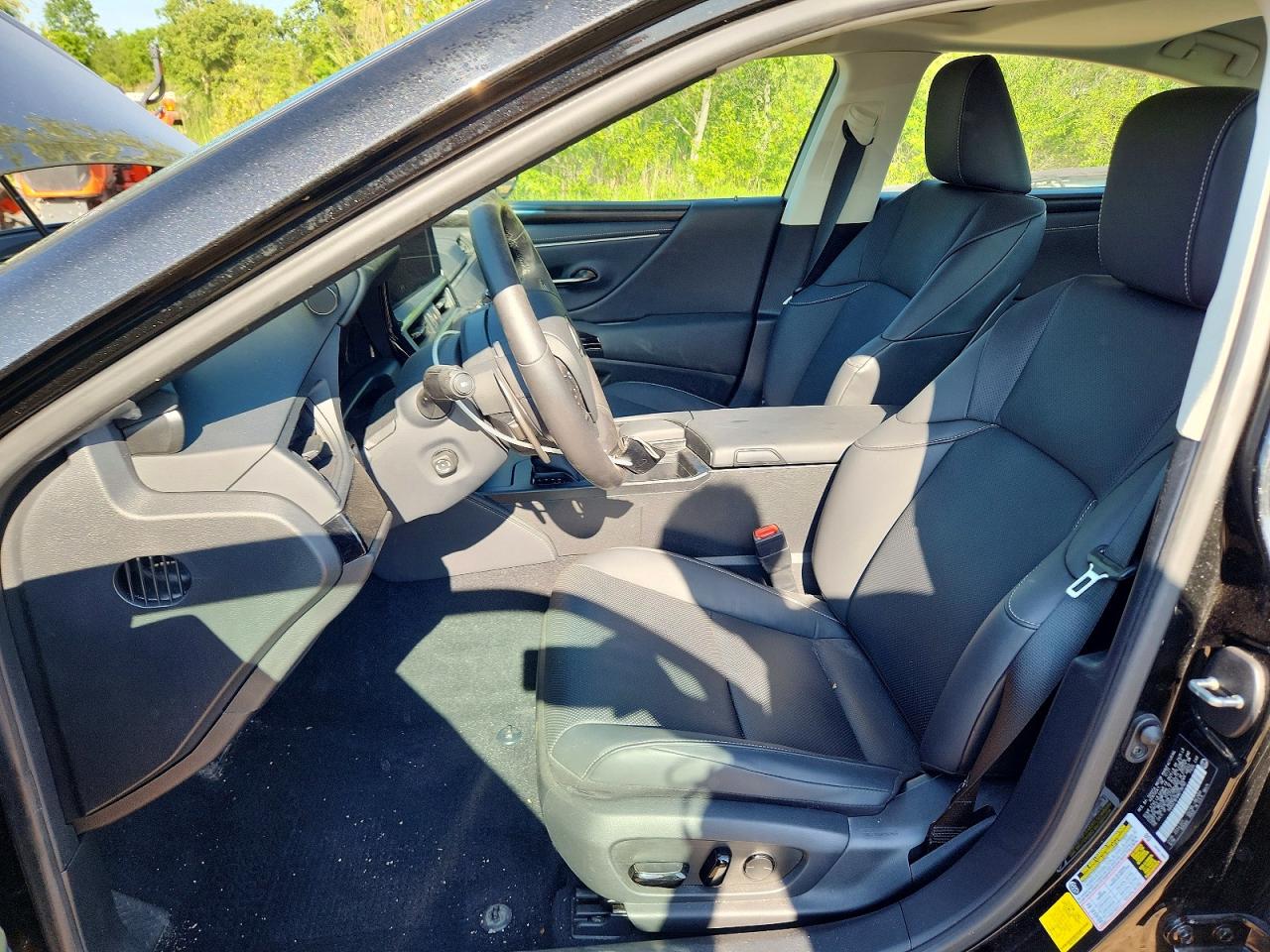 Lexus Es Base