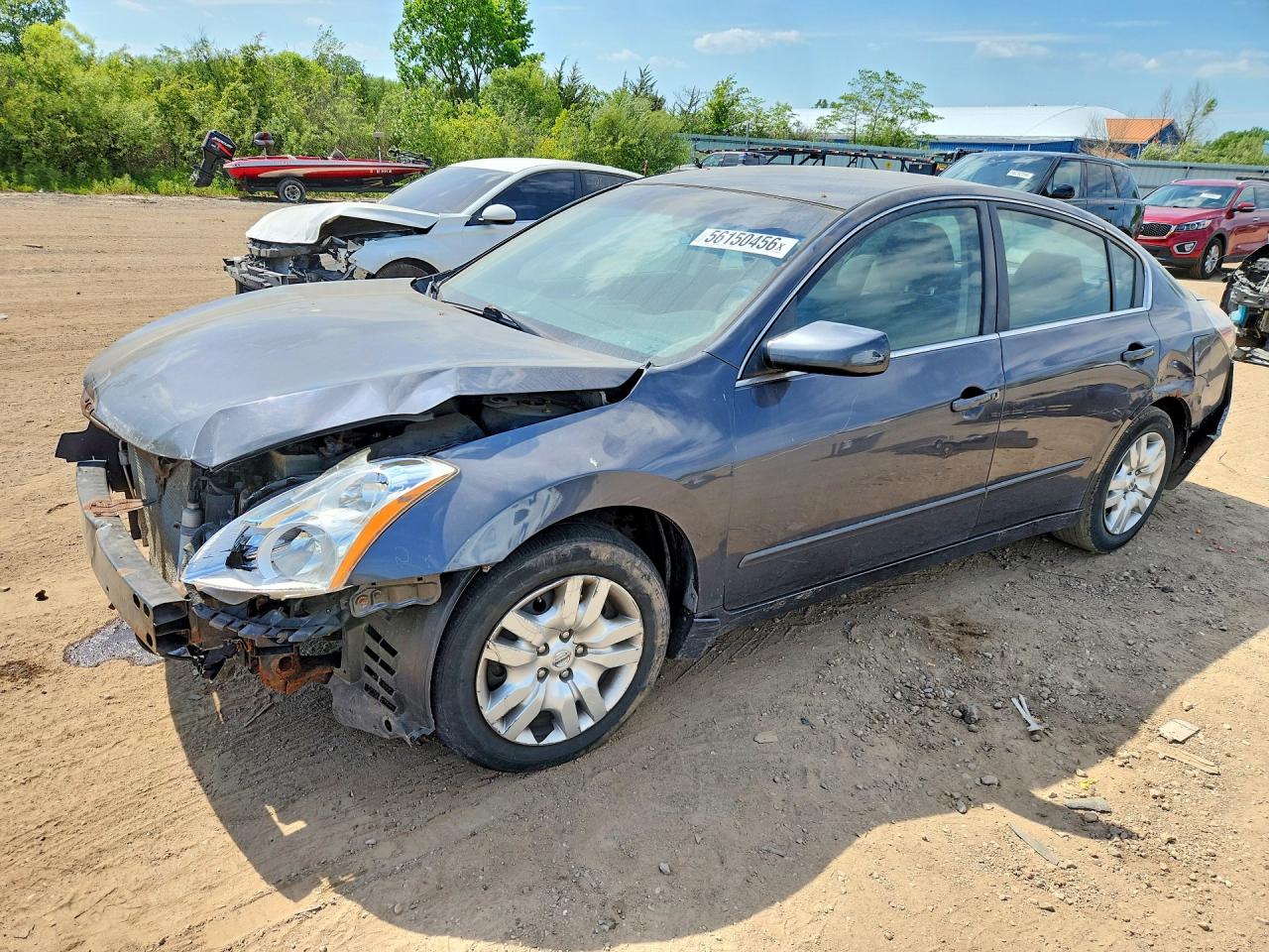 Salvage Nissan Altima Image