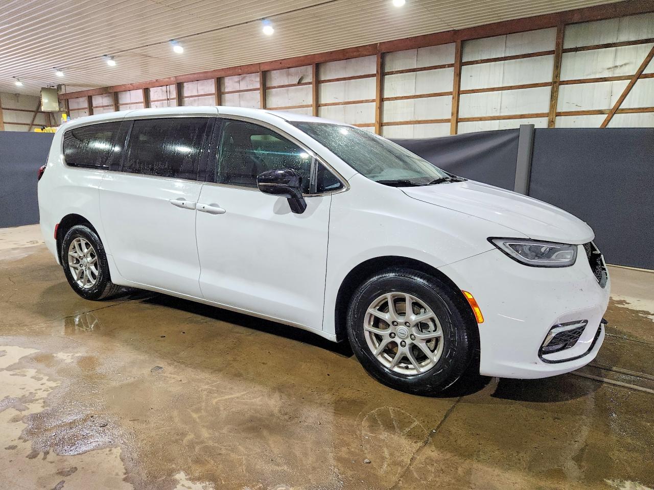 Chrysler Pacifica Select