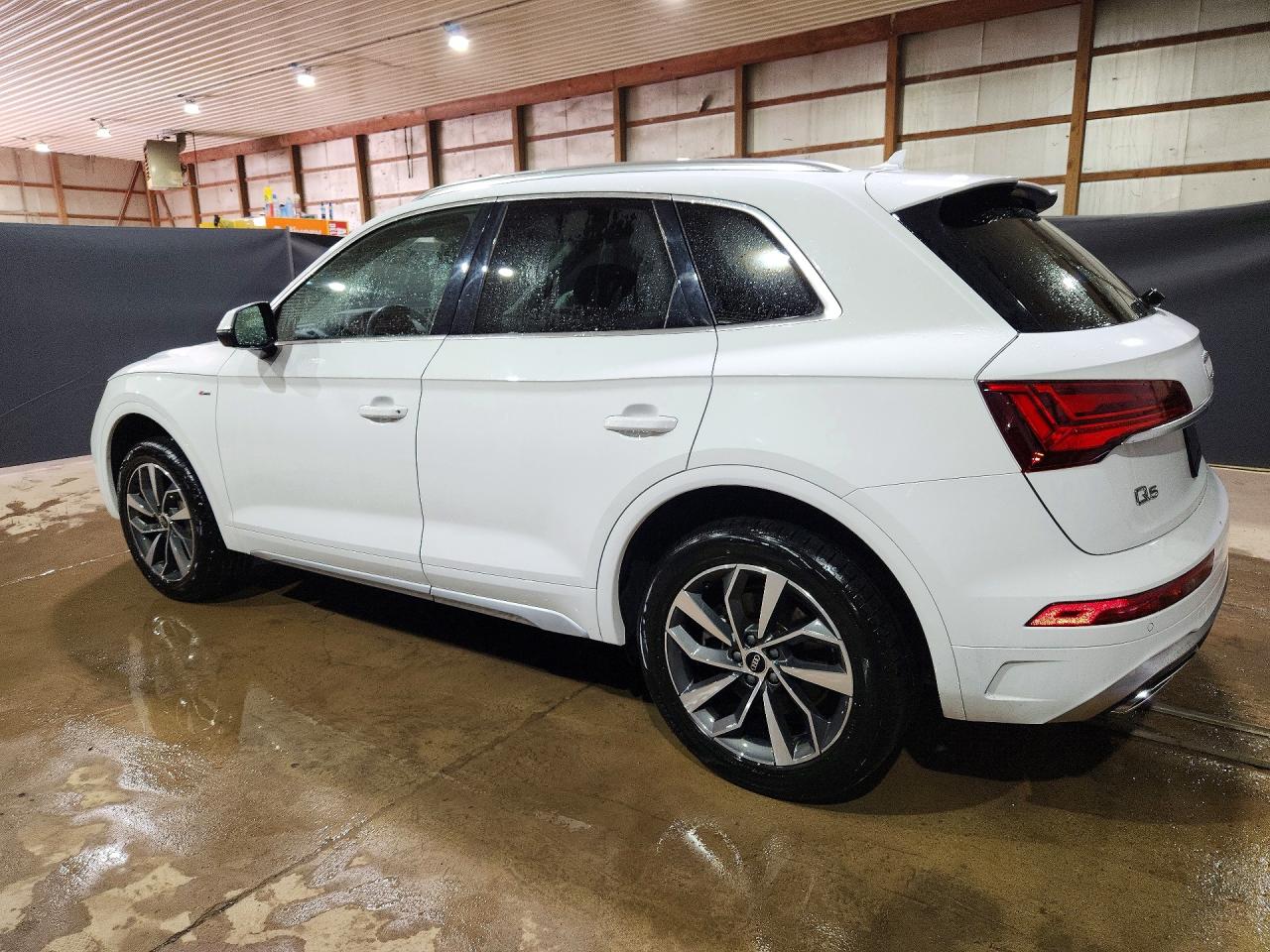Audi Q5 Premium Plus 45