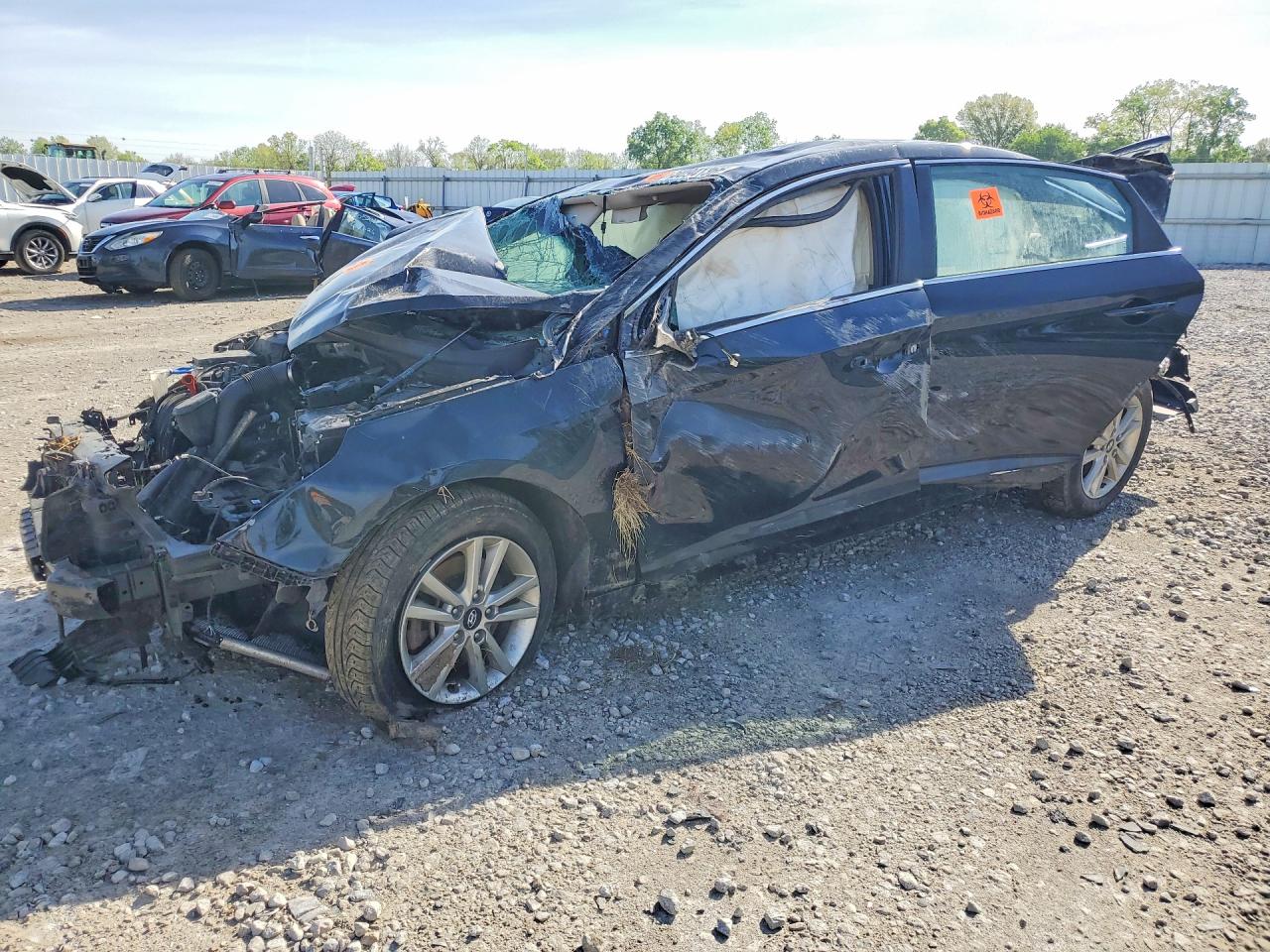 Salvage Hyundai SONATA Image