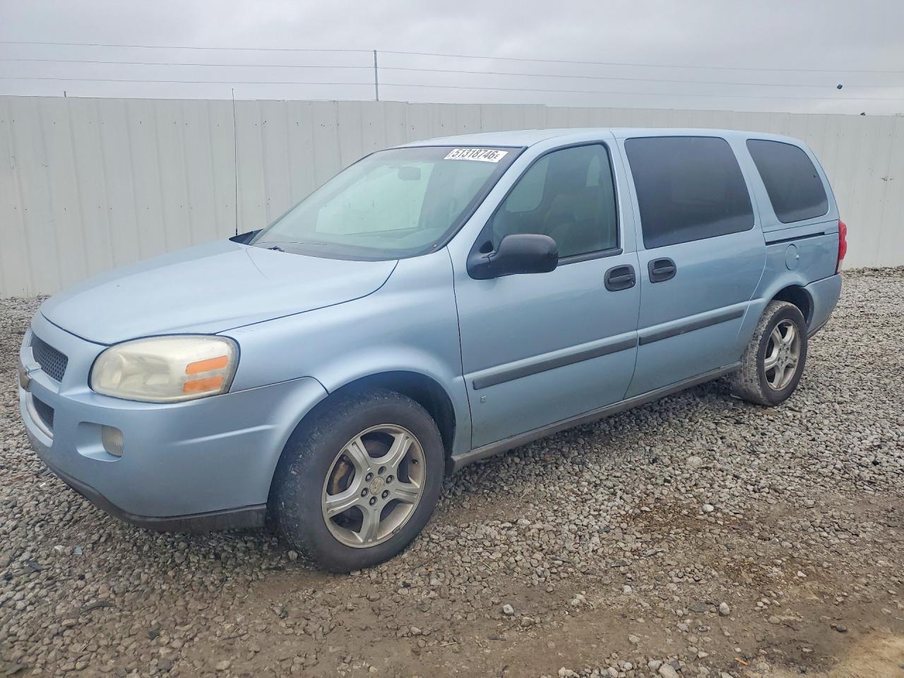 Salvage Chevrolet Uplander Image