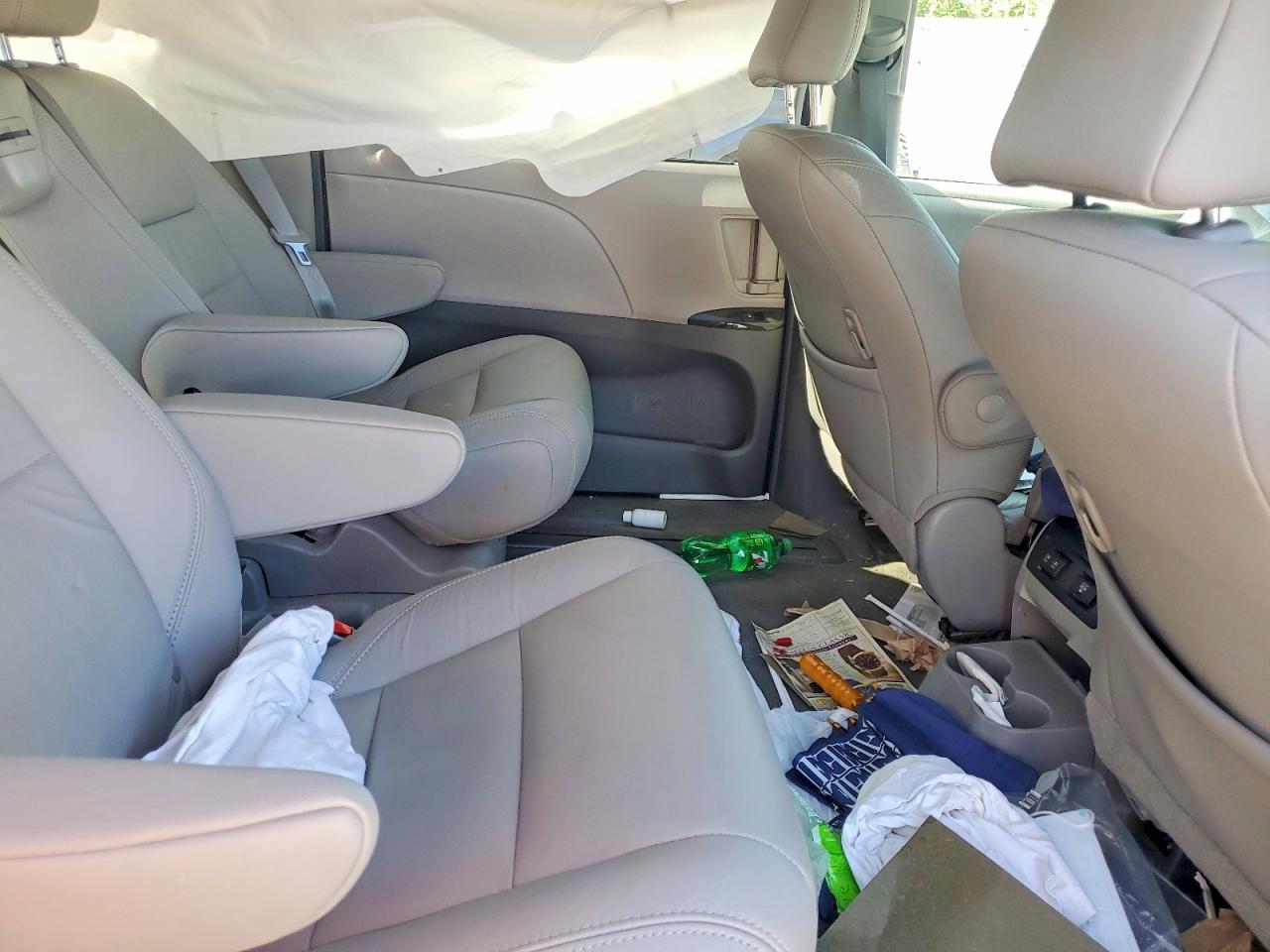 Toyota Sienna Xle 8-passenger