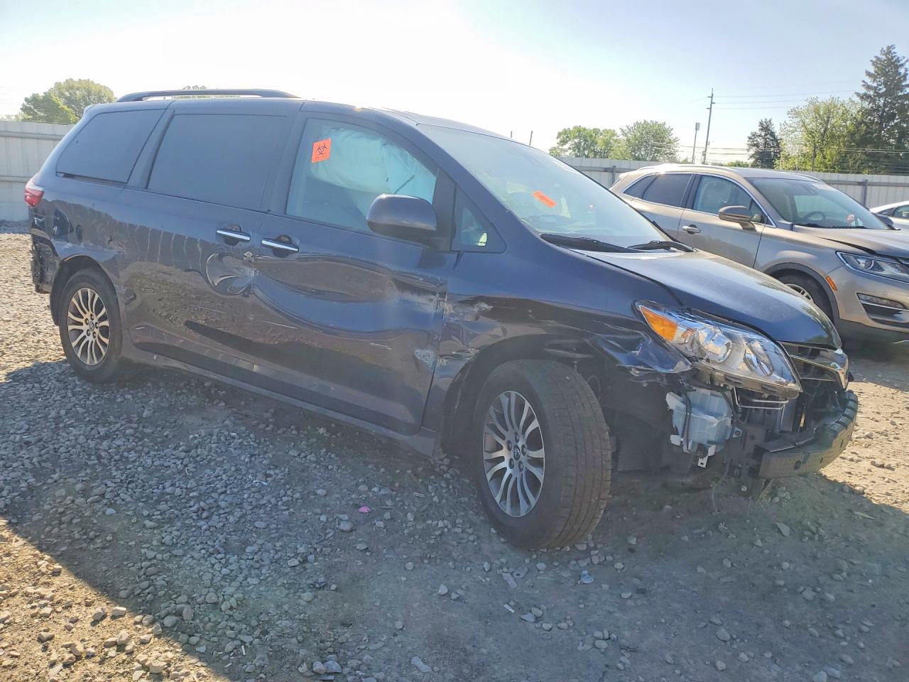 Toyota Sienna Xle 8-passenger