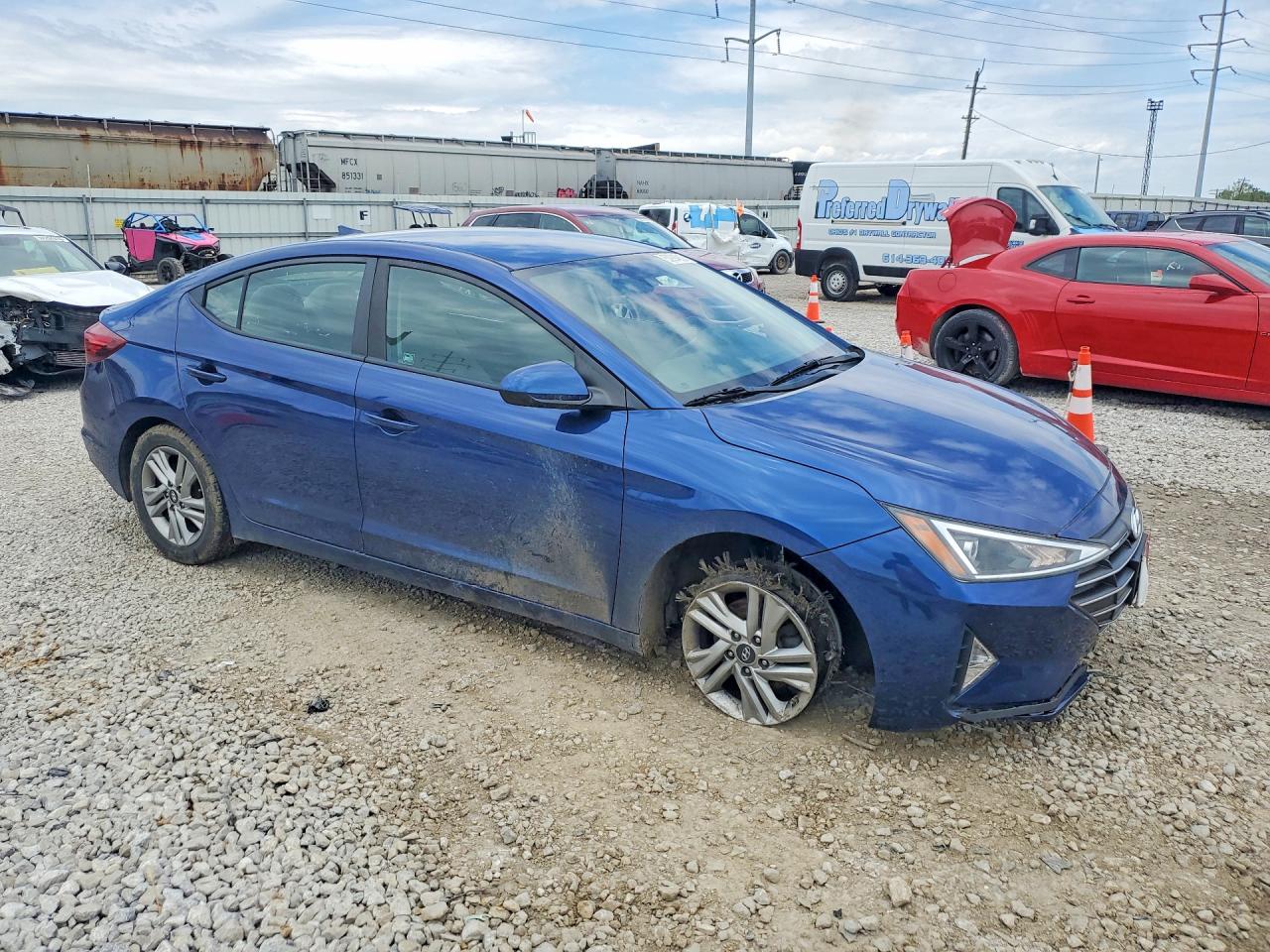 Hyundai ELANTRA Sel
