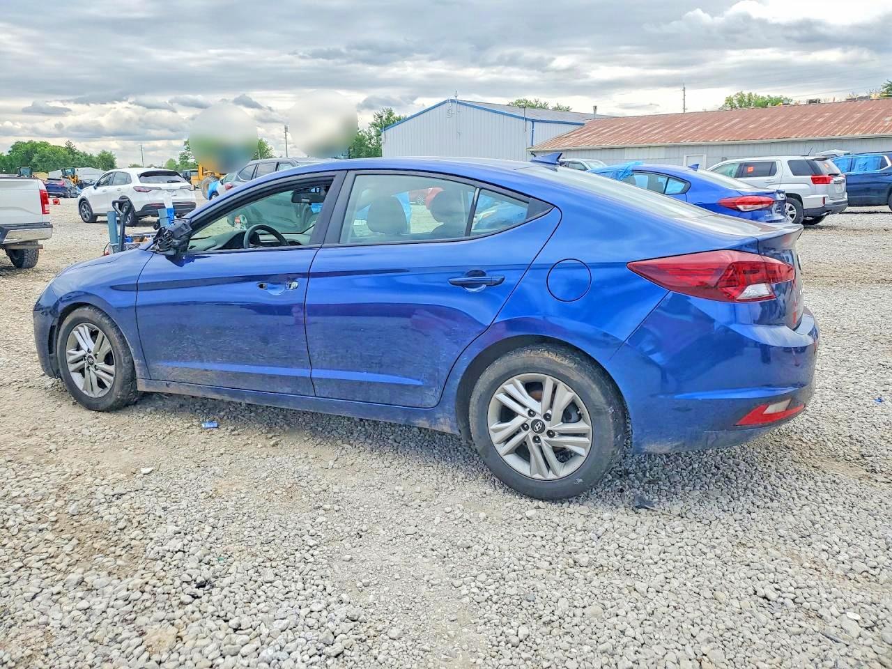 Hyundai ELANTRA Sel